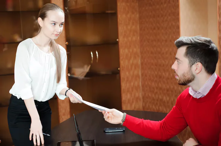 A follow-up procedure is imperative after a guest has locked in.